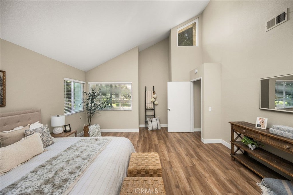 8 Claret 49, Irvine CA 92614 - Photo 34