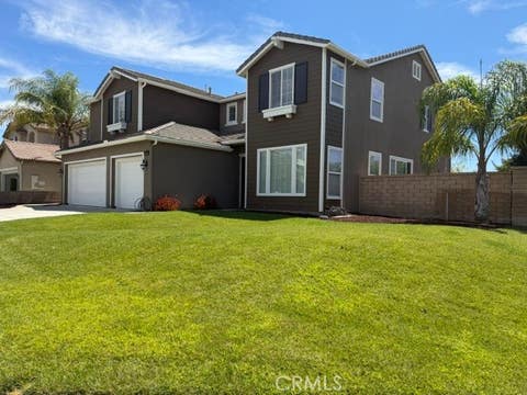 Photo of 42542 Vancouver PL, Murrieta, CA 92562 (MLS # SW26183880)