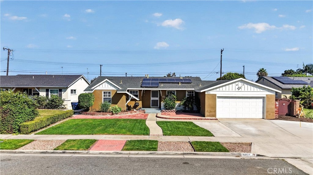 6821 Santee