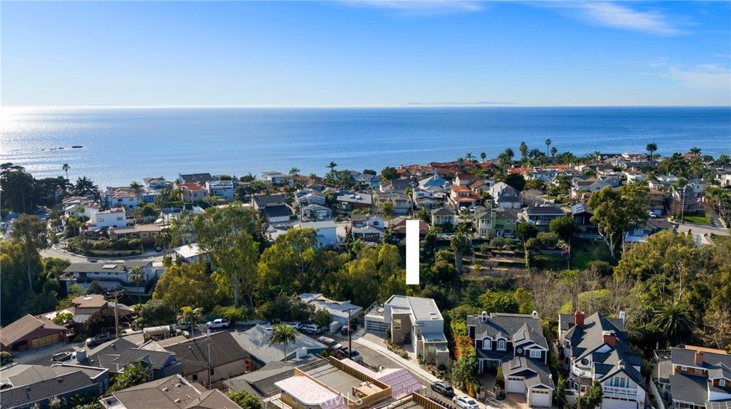 Photo of 234 W Avenida San Antonio, San Clemente, CA 92672 (MLS # OC25280478)