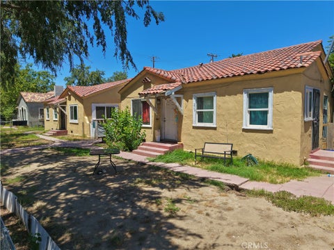 Photo of 210 17th Street St, Bakersfield, CA 93301 (MLS # PW26170501)