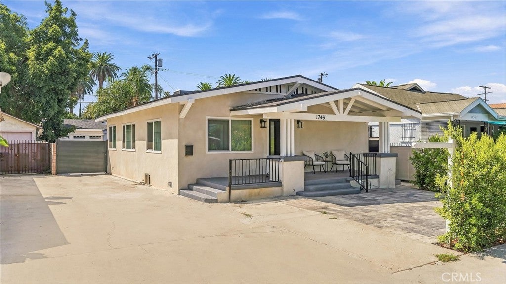 Properties 1 1746 W 38th Place