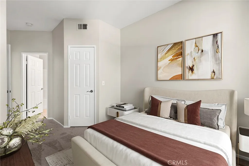 Anaheim Hills, California 92808, United States, 2 Bedrooms Bedrooms, ,3 BathroomsBathrooms,Residential,Active,190611