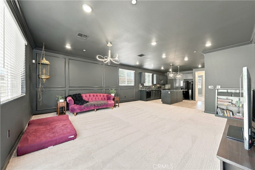 15361 Darnell