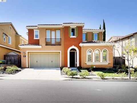 Photo of 1676 N Terracina Dr Dr, Dublin, CA 94568 (MLS # 41127766)