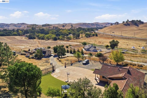 Photo of 4975 Camino Tassajara, Danville, CA 94506 (MLS # 41151927)
