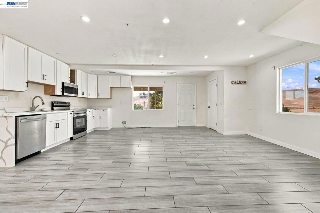 4975 Camino Tassajara