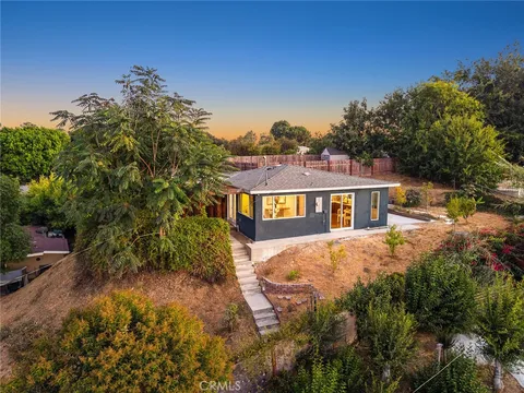 304 W Graves Avenue, Monterey Park, CA 91754 - MLS#: WS25171741