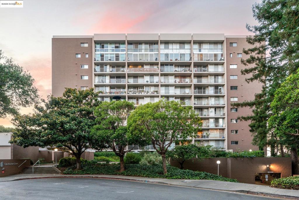 PIEDMONT AVENUE - Residential