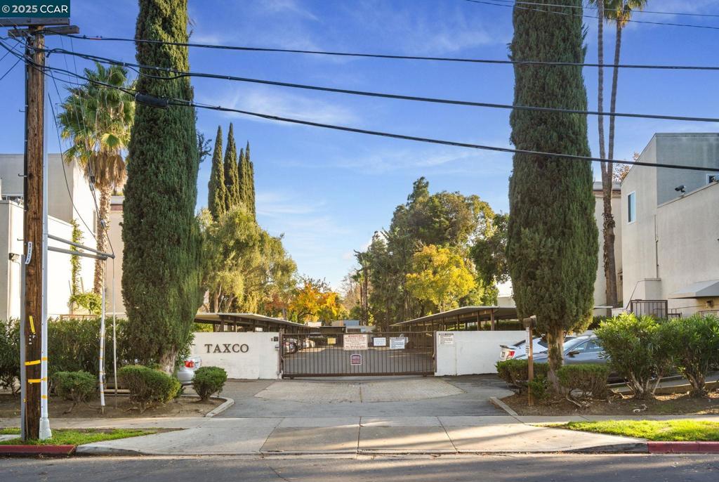 LAGUNA - Residential