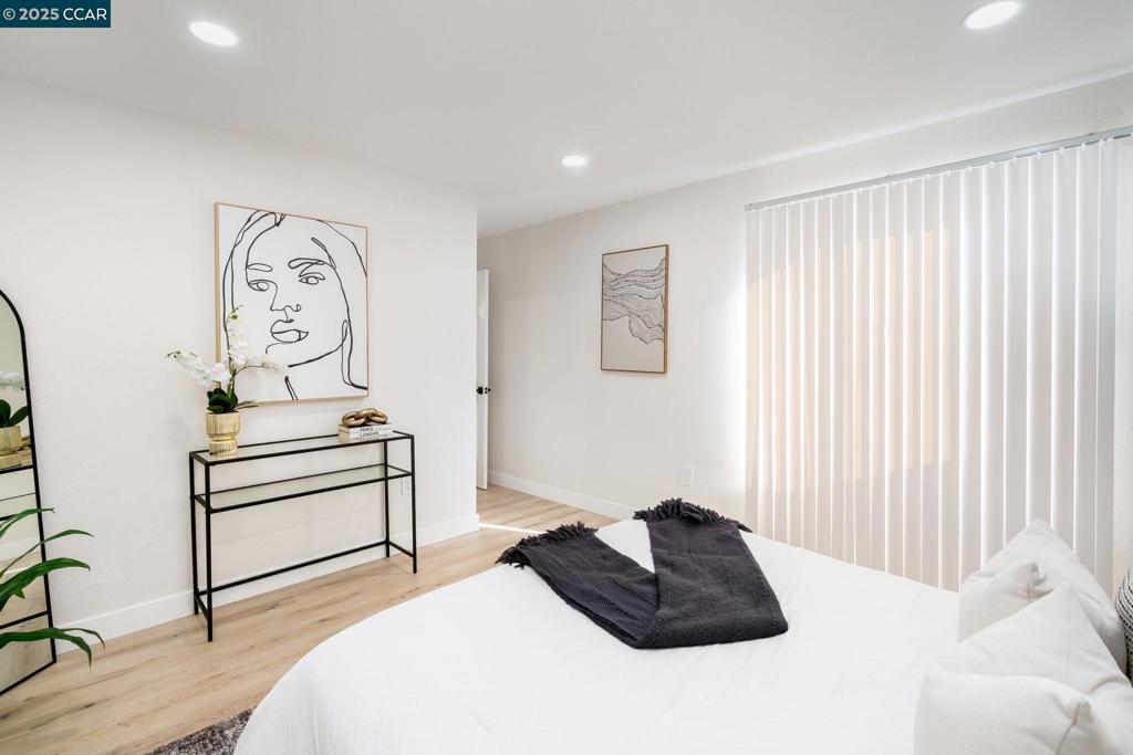 LAGUNA - Residential