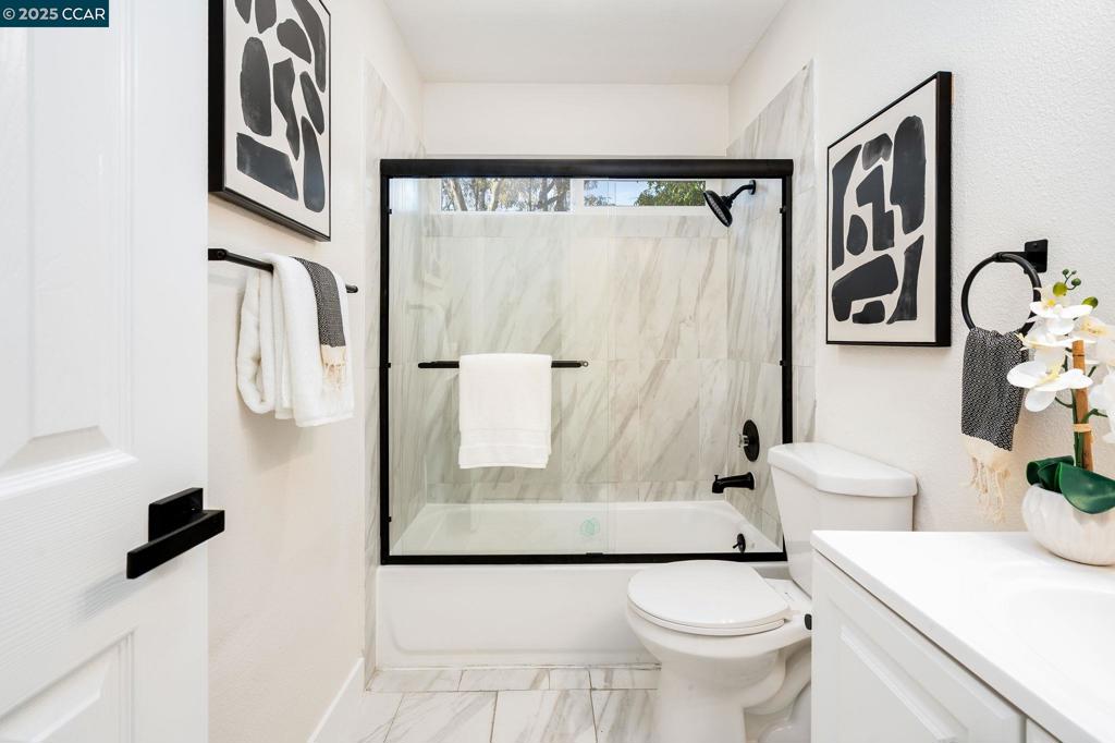 LAGUNA - Residential