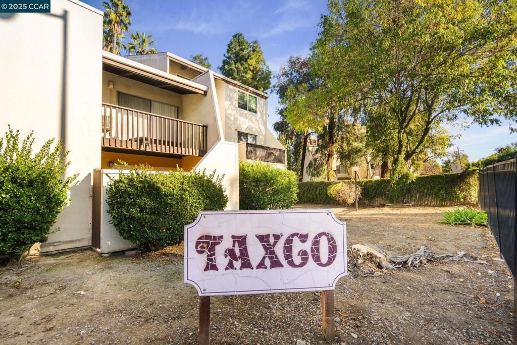 LAGUNA - Residential