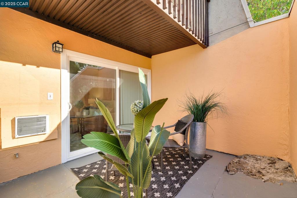 LAGUNA - Residential