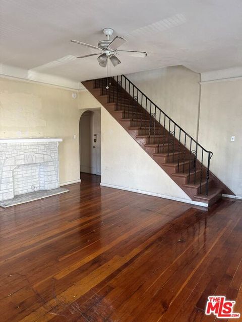 Photo of 603 S Cochran Avenue #316, Los Angeles, CA 90036 (MLS # 26703541)