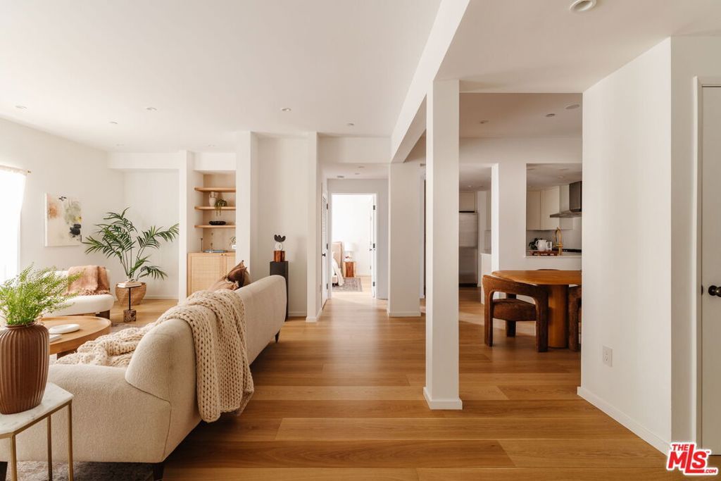 Photo of 423 Arnaz Drive #203, Los Angeles, CA 90048 (MLS # 26700037)