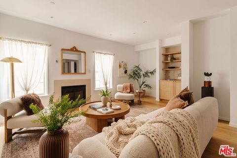 Photo of 423 Arnaz Drive #203, Los Angeles, CA 90048 (MLS # 26700037)