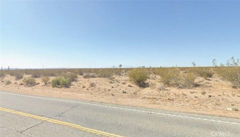 Photo of 810 California City Boulevard, California City, CA 93501 (MLS # SR26007952)