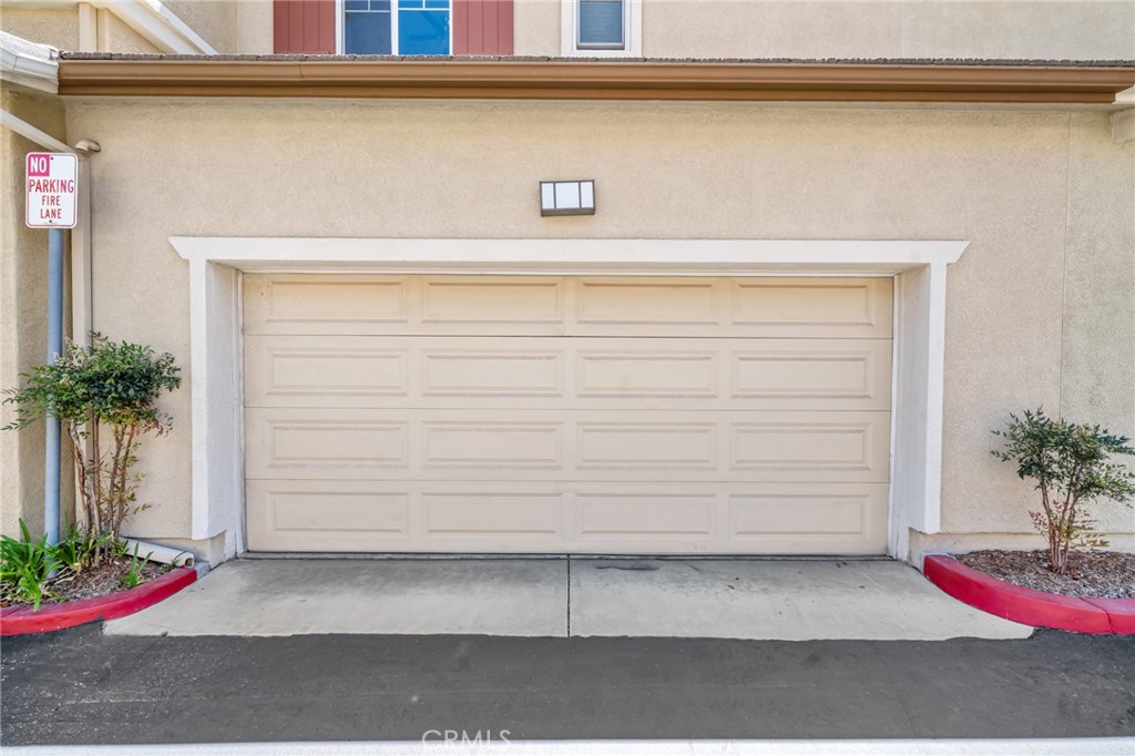 30505 Canyon Hills 703