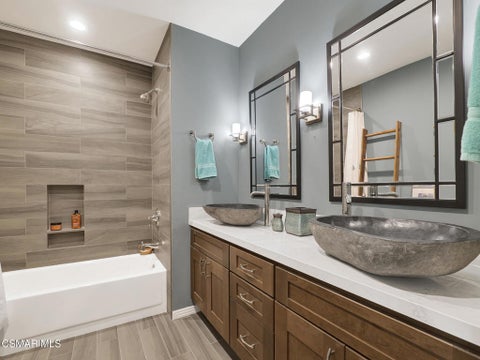 Tiny photo for 11823 Maple Crest Street, Moorpark, CA 93021 (MLS # 226003838)
