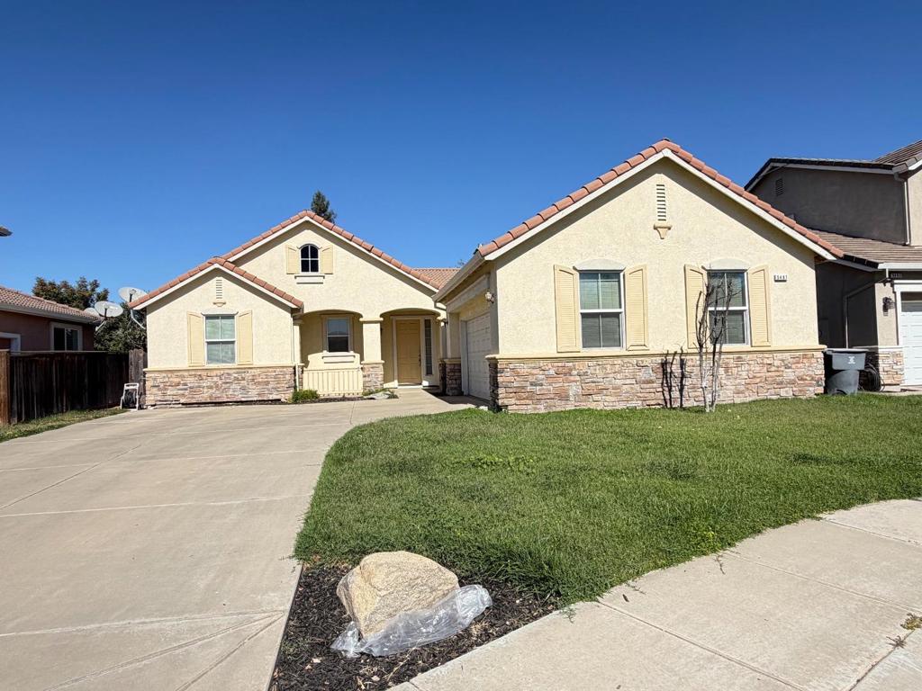 5487 Cooper Court