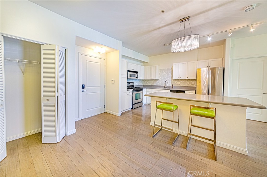 100 S Alameda Street 307