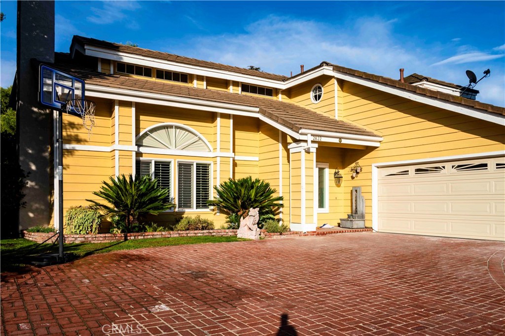 Don't miss this beautiful FULLY FURNISHED 4 bedrooms, 3 bath house in Braemar neighborhood. Well landscaped, lush and extremely private backyard. Located on a short, quiet cul de sac near Lang Ranch Elementary. Remodeled dream kitchen w/granite counters, built in refrigerator, stainless steel appliances, granite island w/seating. Rich hardwood floors in kitchen, breakfast nook, family room, entry and hallway leading to garage. Redesigned granite wet bar. Master suite with fireplace, dual sinks, large luxury shower w/dual shower heads! Newly remodeled bathrooms serve you modern feelings as well as luxury experiences. 2 additional fireplaces in family room & living room. Downstairs bedroom & full bath. No Pets.
This fully furnished house also includes household items, utilities (up to $400 per month), gardener, maid service once a month. Lease term is negotiable.