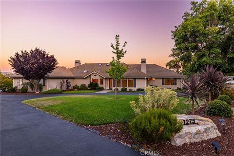 Photo of 1275 Shane Lane, Templeton, CA 93465 (MLS # NS26096322)