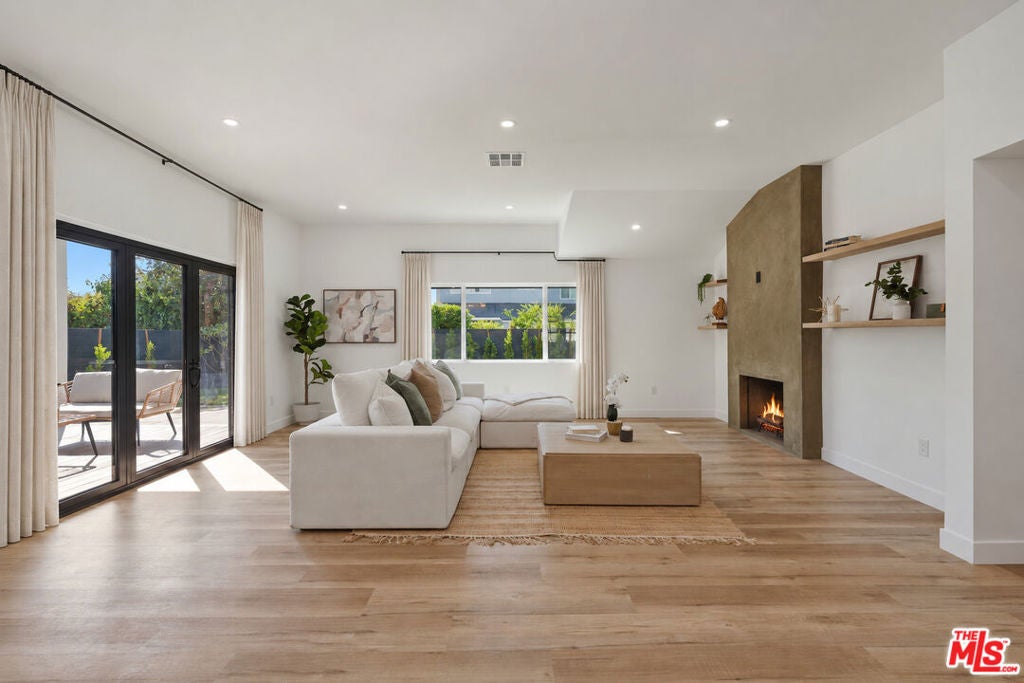 14141 Clarissa Lane