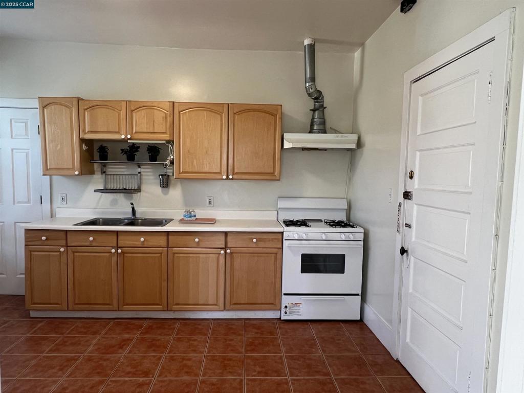 SOUTHBELEY - Residential Lease