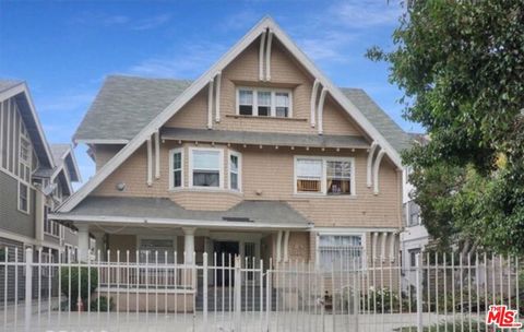 Photo of 1125 S Lake Street #2, Los Angeles, CA 90006 (MLS # 26665543)