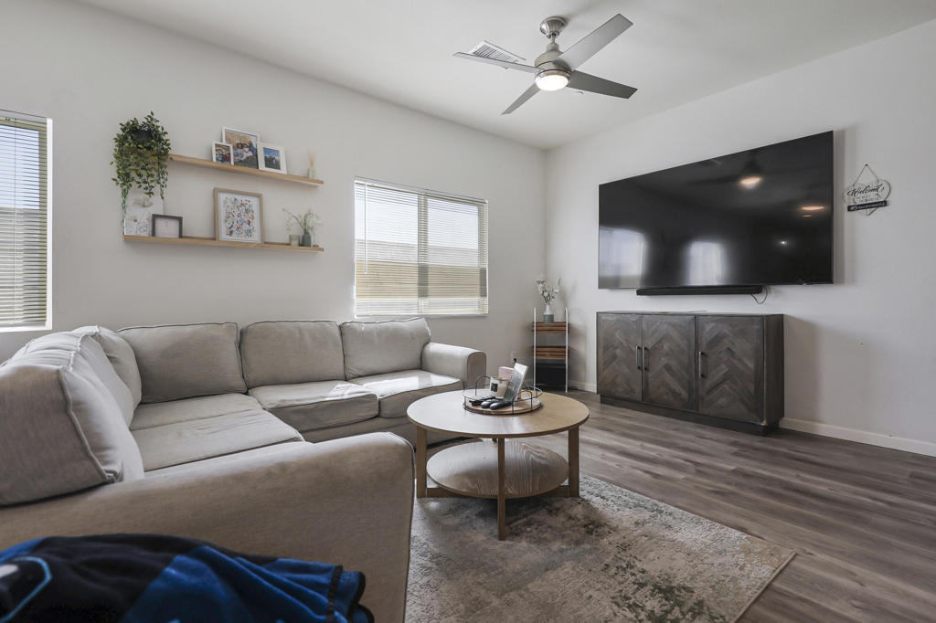 16360 Avenida Monteflora