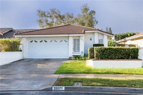MLS: OC26163631