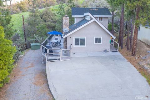 Photo of 37748 Marina View Drive Dr, Bass Lake, CA 93604 (MLS # FR26058595)