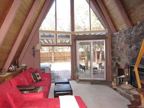 Photo of 317 E Mountain View Boulevard, Big Bear City, CA 92314 (MLS # TR26094936)