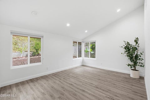 Tiny photo for Thousand Oaks, CA 91320 (MLS # 226005114)