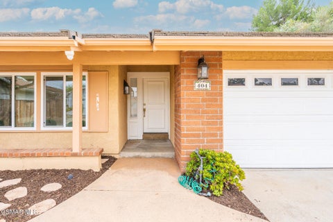 Tiny photo for Thousand Oaks, CA 91320 (MLS # 226005114)