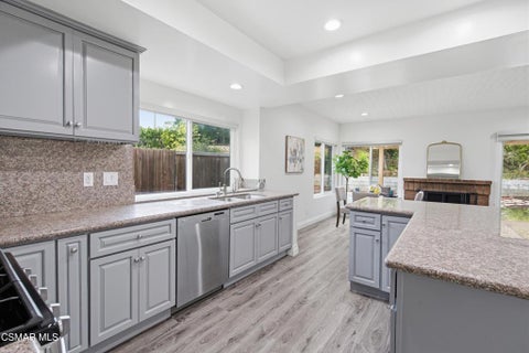 Tiny photo for Thousand Oaks, CA 91320 (MLS # 226005114)