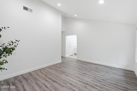 Tiny photo for Thousand Oaks, CA 91320 (MLS # 226005114)