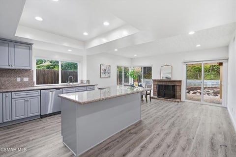 Tiny photo for Thousand Oaks, CA 91320 (MLS # 226005114)