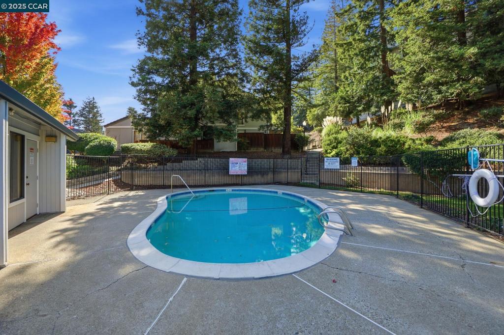 MISSION PINES - Residential