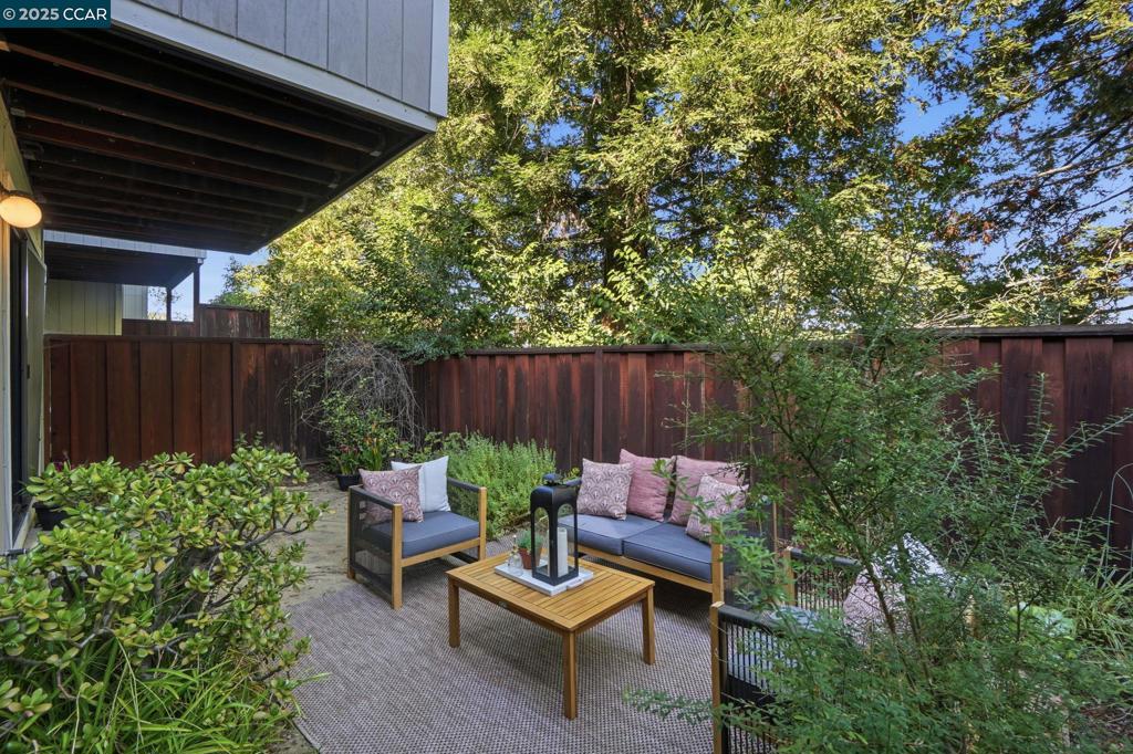 MISSION PINES - Residential