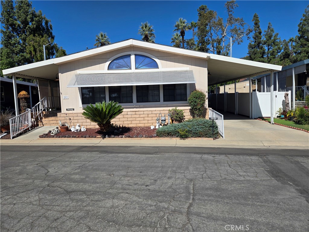 840 Foothill Boulevard 203