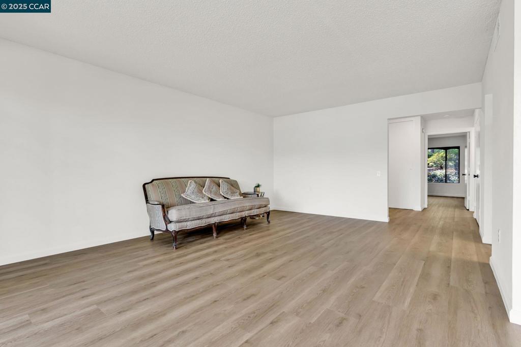 ROSSMOOR - Residential
