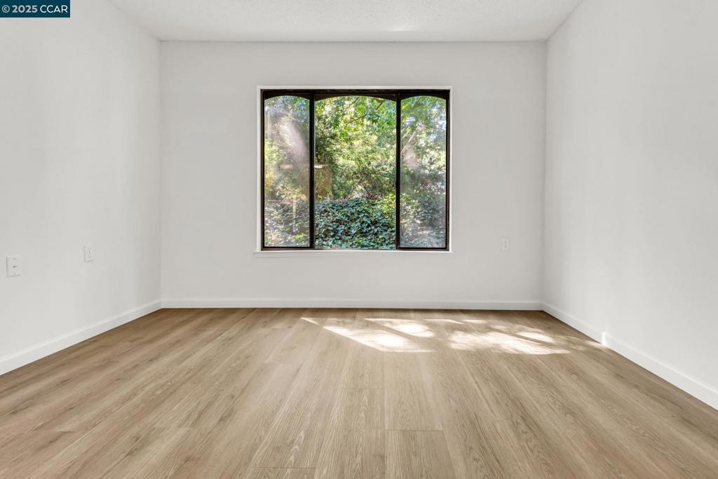 ROSSMOOR - Residential