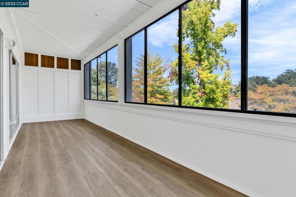 ROSSMOOR - Residential