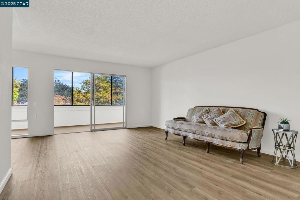 ROSSMOOR - Residential