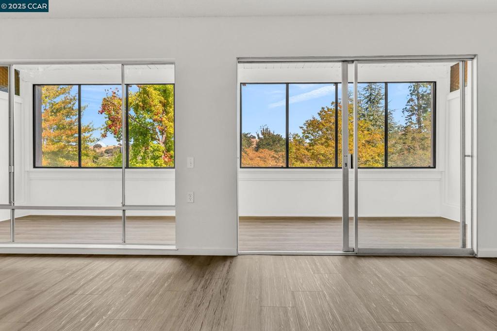 ROSSMOOR - Residential