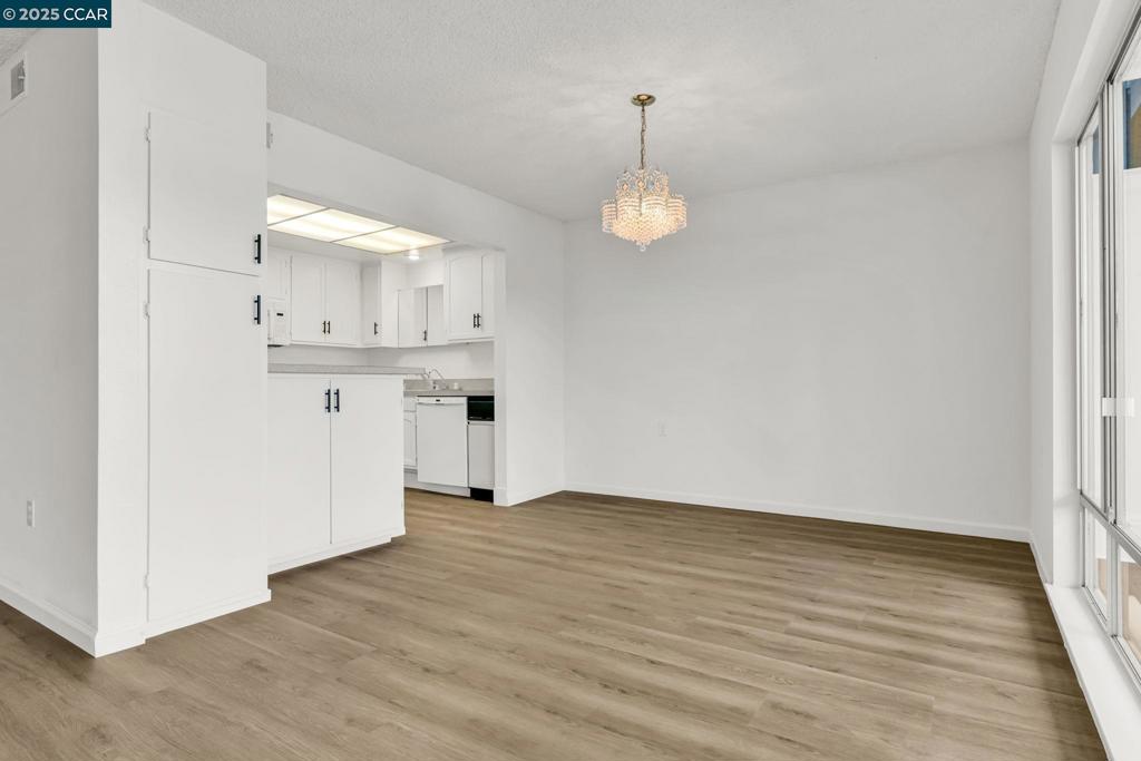 ROSSMOOR - Residential