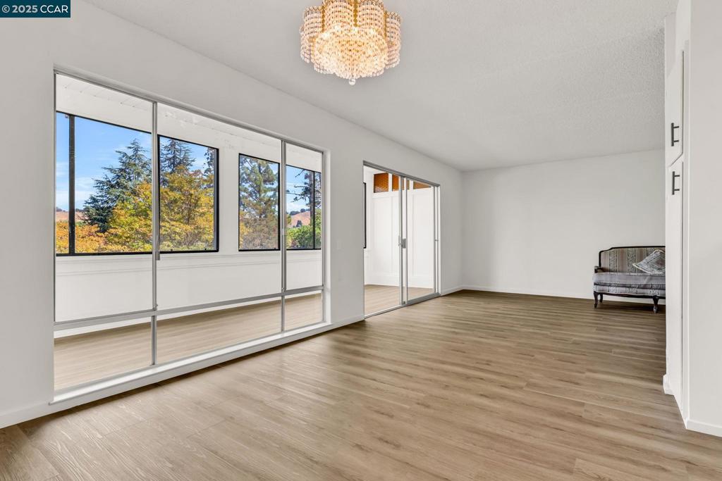 ROSSMOOR - Residential